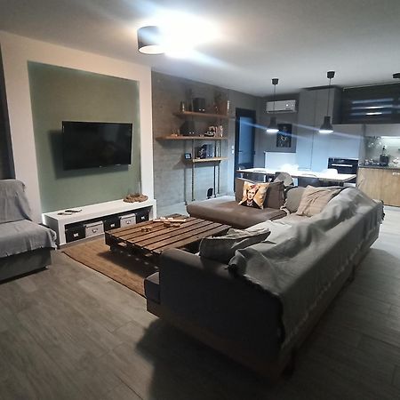 Yannis' Apartment Drama Exterior photo